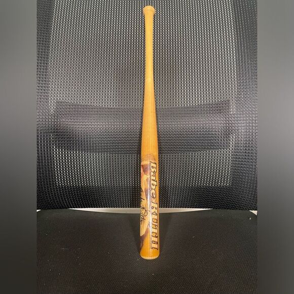 Baseball Hall of Fame Commemorative Babe Ruth Mini Bat Decoration - Picture 1 of 5